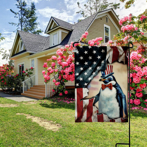 Penguin Patriotic July 4th Garden Flag, USA Independence Day Flag