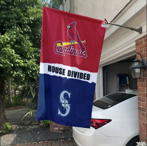 Cardinals vs Mariners House Divided Flag, MLB House Divided Flag