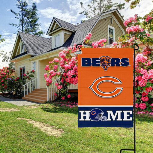 Chicago Bears Football Flag, Staley Da Bear Mascot Personalized Football Fan Welcome Flags, Custom Family Name NFL Decor