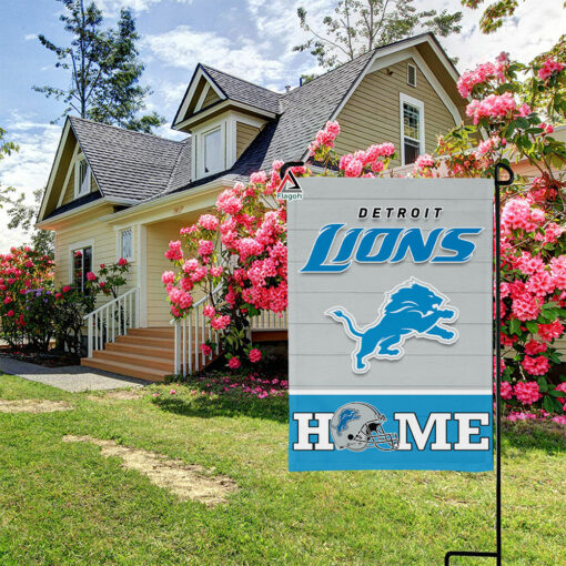 Detroit Lions Football Flag, Roary Mascot Personalized Football Fan Welcome Flags, Custom Family Name NFL Decor