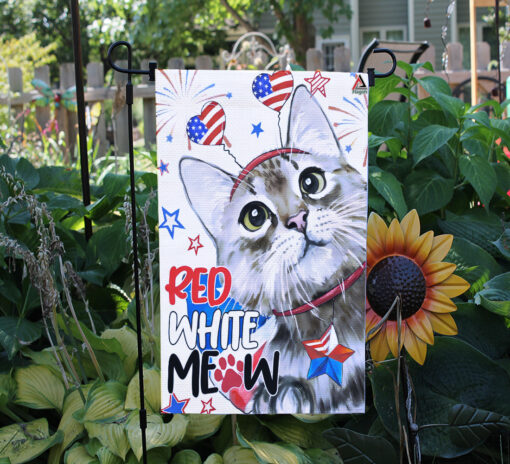 Red White Meow Flag, Cat Lovers Patriotic Flag, Happy Independence Day Decor