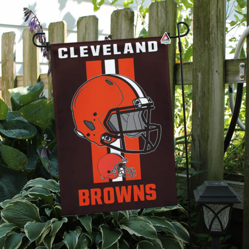 Cleveland Browns Helmet Vertical Flag, Browns NFL Outdoor Flag