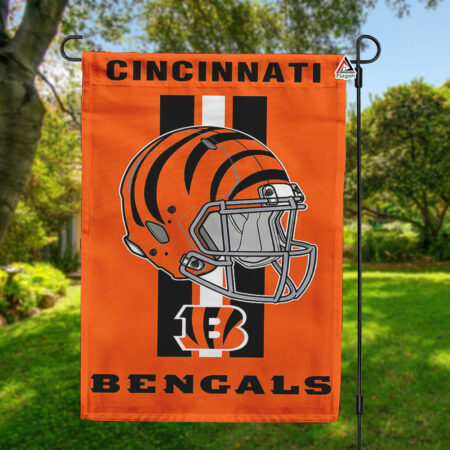 Cincinnati Bengals Helmet Vertical Flag, Bengals NFL Outdoor Flag