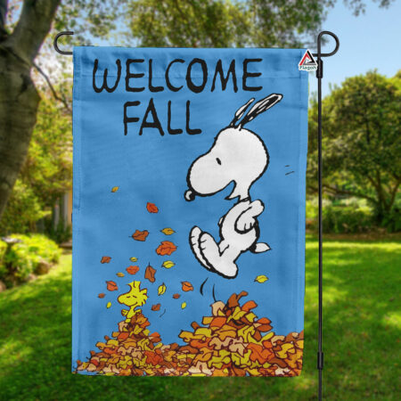 Peanuts Snoopy Welcome Fall Flag, Seasonal Autumn & Fall House Flag