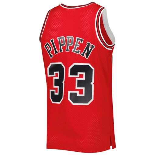 Scottie Pippen Chicago Bulls Mitchell Ness Hardwood Classics 2003-04 Swingman Jersey – Red, Limited Replica Fan Edition