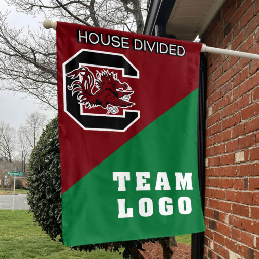 Gamecocks vs Custom Team House Divided Flag, NCAA Custom Flag Gamecocks vs Custom Team House Divided Flag, NCAA Custom Flag
