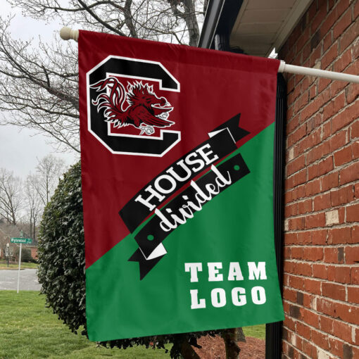Gamecocks vs Custom Team House Divided Flag, NCAA Team Flag Gamecocks vs Custom Team House Divided Flag, NCAA Team Flag