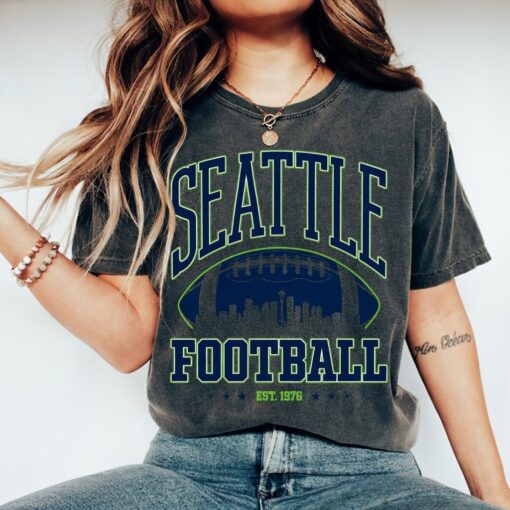 Seattle Football Vintage Style Seattle Seahawk Football Fan T-Shirt