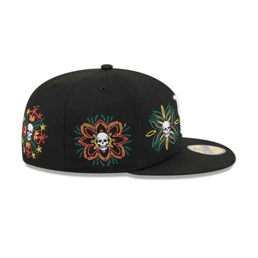 Boston Red Sox Day of the Dead Skull and Flowers Black Embroidered Fitted Hat