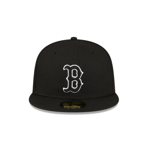 Boston Red Sox Sidepatch Black Embroidered Fitted Cap Boston Red Sox Sidepatch Black Embroidered Fitted Cap