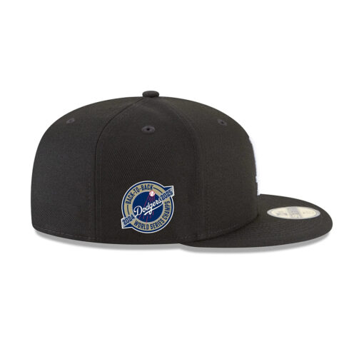 Los Angeles Dodgers Back-to-Back Champions Circle Fitted Cap in Black