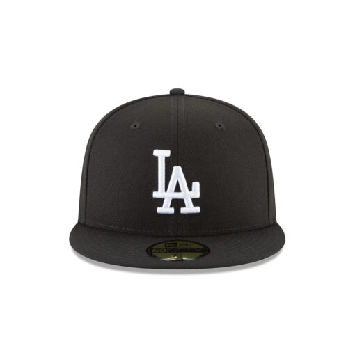 Los Angeles Dodgers Back-to-Back Champions Circle Fitted Cap in Black