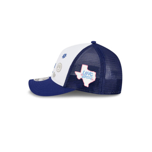 Los Angeles Dodgers Play White Kids M-Crown Embroidered A-Frame Trucker Hat