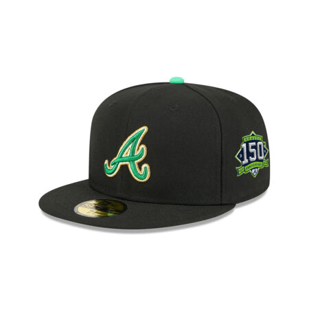 Atlanta Braves Clover Tribute Fitted Cap in Black