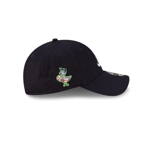Atlanta Braves Hidden Pigeon Adjustable Cap in Black