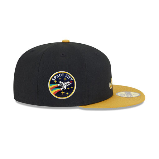 Atlanta Braves Metallic Logo Fitted Cap in Gold