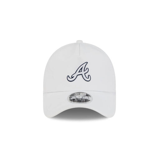Atlanta Braves Practice Mesh Snapback in White