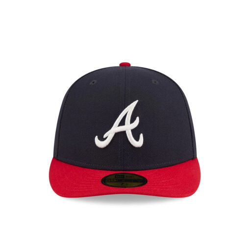 Atlanta Braves Pre-Curve Fitted Cap in Black Red