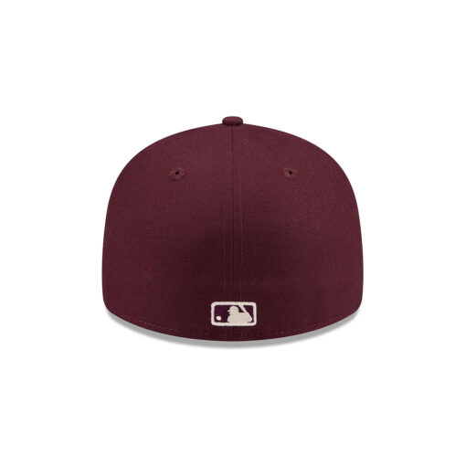 Atlanta Braves Pre-Curve Fitted Cap in Maroon