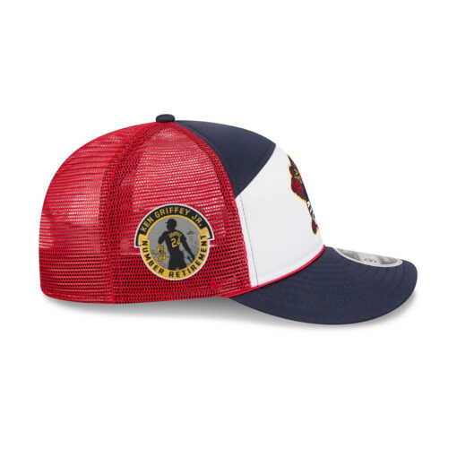 Atlanta Braves Split-Panel Mesh Snapback in White Red