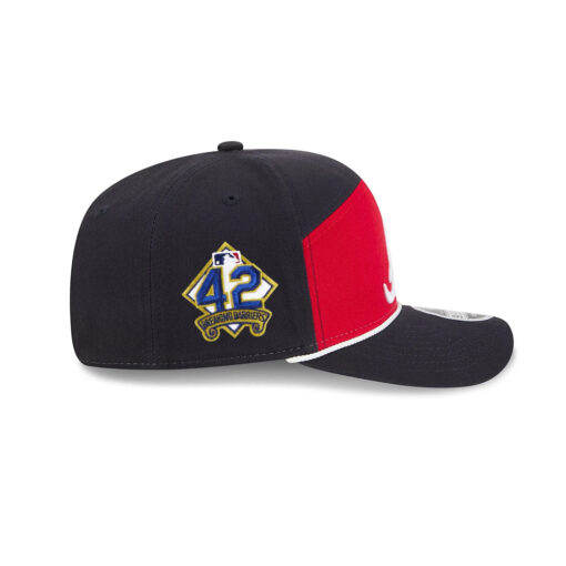 Atlanta Braves Split-Panel Stretch-Snap in Black