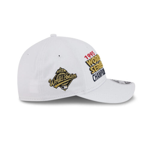 Atlanta Braves Trophy Pack M-Crown Snapback in White
