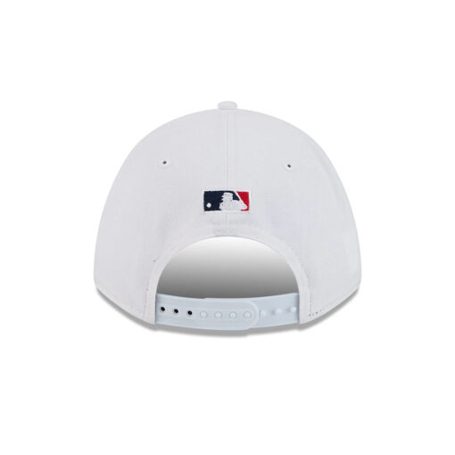 Atlanta Braves Trophy Pack M-Crown Snapback in White
