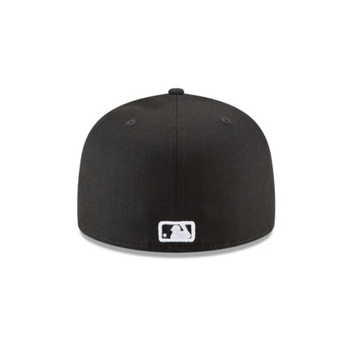 Atlanta Braves Two-Tone Core Fitted Cap in Black White