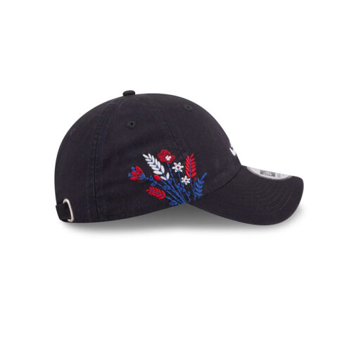 Atlanta Braves Wildflower Adjustable Cap in Black