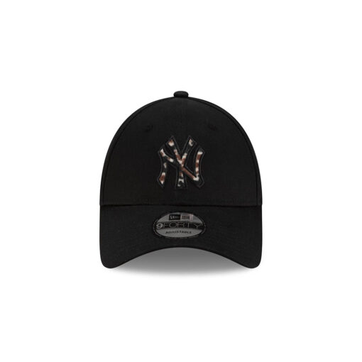 New York Yankees Animal-Texture Adjustable Cap New York Yankees Animal-Texture Adjustable Cap