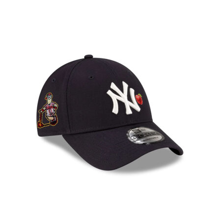 New York Yankees Big Apple Adjustable Cap