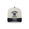 New York Yankees Heritage Arch A-Frame Snapback Cap in Chrome White