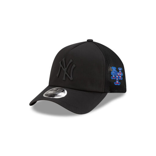 New York Yankees Practice-Day Mesh Trucker Cap in Black