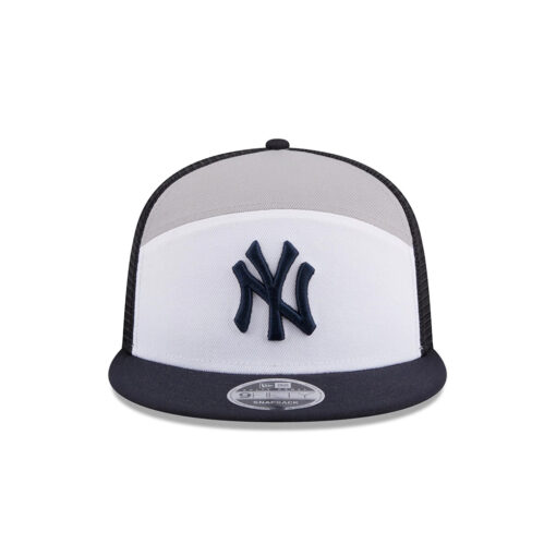 New York Yankees Split-Crown Mesh Trucker Cap New York Yankees Split-Crown Mesh Trucker Cap