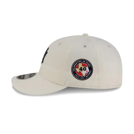 New York Yankees Streetwear Retro Crown Strapback Cap in Chrome White New York Yankees Streetwear Retro Crown Strapback Cap in Chrome White