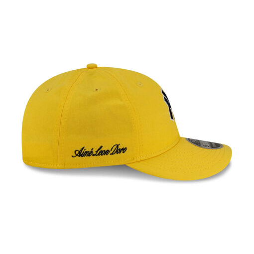 New York Yankees Streetwear Retro Crown Strapback Cap in Yellow New York Yankees Streetwear Retro Crown Strapback Cap in Yellow