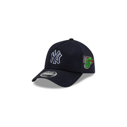 New York Yankees Youth Practice-Day Mesh Trucker Cap New York Yankees Youth Practice-Day Mesh Trucker Cap