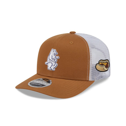 Chicago Cubs Bronze Alt Fan Trucker Cap in Khaki