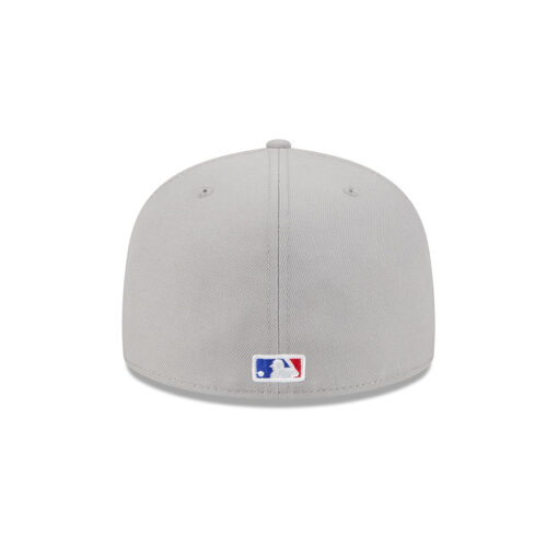 Chicago Cubs Cracked Cement Fitted Cap in Gray Chicago Cubs Cracked Cement Fitted Cap in Gray