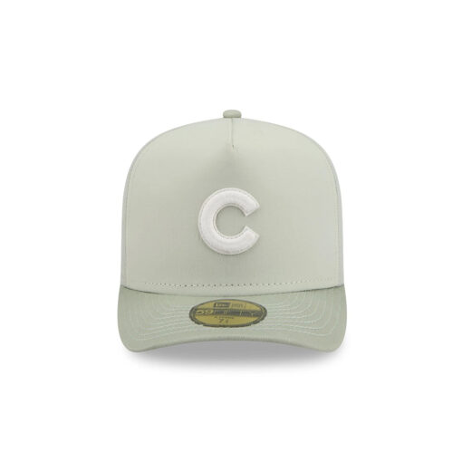 Chicago Cubs Crinkle Texture Fitted Cap in Light Grey