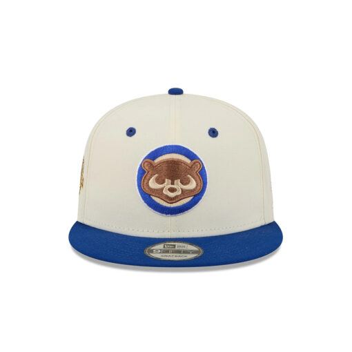 Chicago Cubs Mascot Pin Snapback Cap in Cream Chicago Cubs Mascot Pin Snapback Cap in Cream