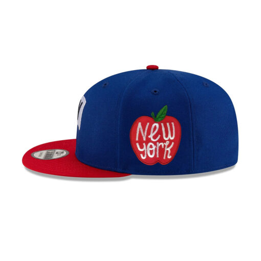 Chicago Cubs Mascot Snapback in Blue