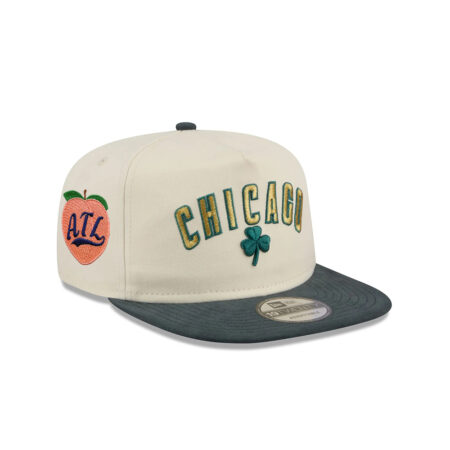 Chicago Cubs Metallic Logo Adjustable Cap in Cream
