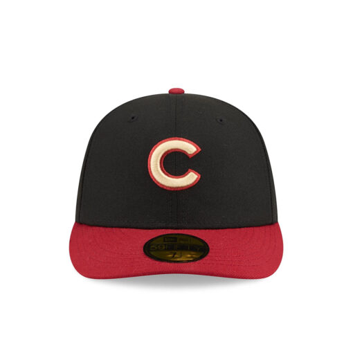 Chicago Cubs Team Card Graphic Fitted Cap in Black