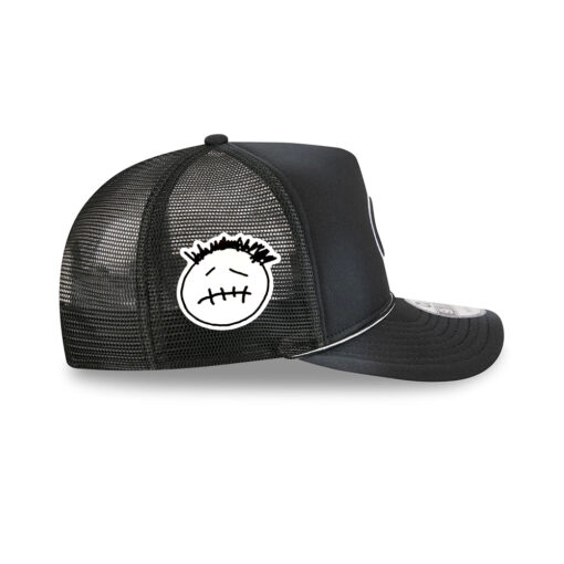 Chicago Cubs Washed Fan Trucker Cap in Black