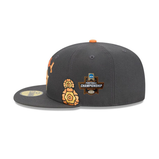 Dallas Cowboys Day of the Dead Fitted Cap in Graphite Dallas Cowboys Day of the Dead Fitted Cap in Graphite