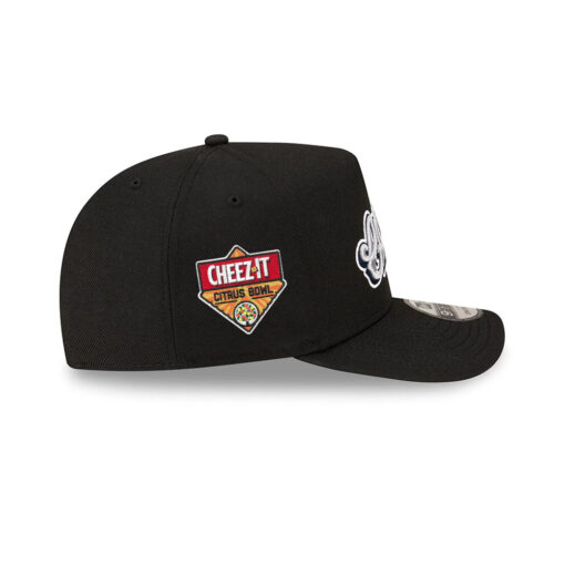 Dallas Cowboys Script Logo Snapback Cap in Black Dallas Cowboys Script Logo Snapback Cap in Black