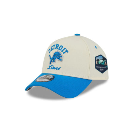 Detroit Lions Curved Wordmark Side Patch Snapback Cap in White and Blue