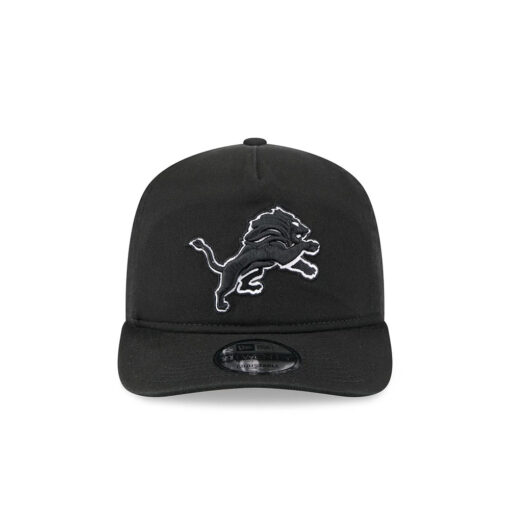 Detroit Lions Contrast Logo Side Patch Snapback Cap in Black