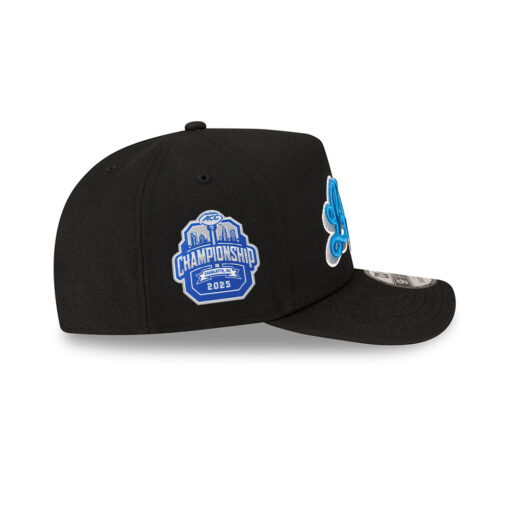 Detroit Lions Script Logo Snapback Cap in Black